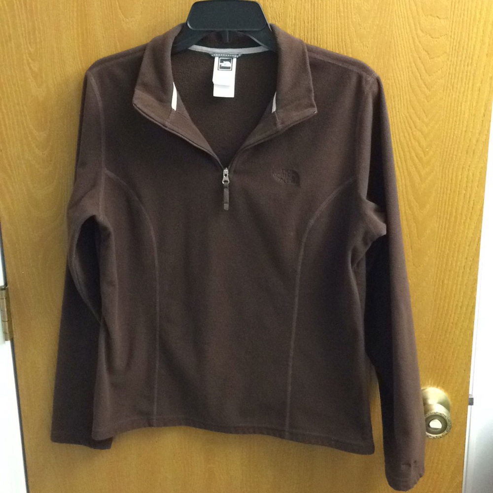 Brown North Face quarter zip. NWOT.